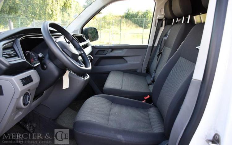 VOLKSWAGEN TRANSPORTER BLANC GD-466-AN