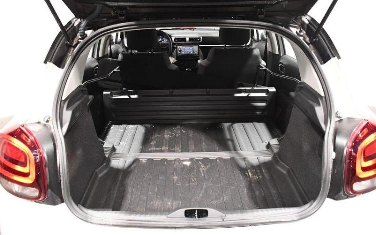 CITROEN C3 STE BLUE HDI BLANC GD-708-AJ