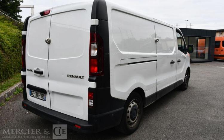 RENAULT TRAFIC GCF L2H1 3T BLUE DCI 130 E6 BLANC GE-086-VR
