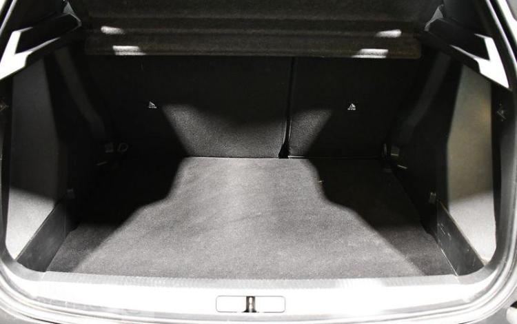 PEUGEOT 2008 1.5 BLUEHDI 130ch ALLURE PACK EAT8 GRIS GE-609-LX