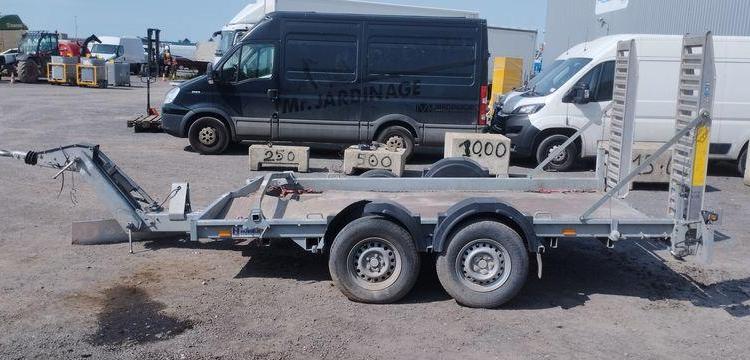 HUBIERE REMORQUE PORTE ENGIN 2 ESSIEUX PTAC 3,5 TONNES  GE-700-AC