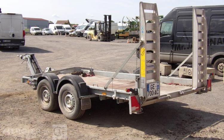 HUBIERE REMORQUE PORTE ENGIN 2 ESSIEUX PTAC 3,5 TONNES  GE-700-AC