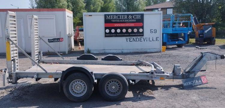 HUBIERE REMORQUE PORTE ENGIN 2 ESSIEUX PTAC 3,5 TONNES  GE-700-AC