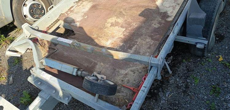 HUBIERE REMORQUE PORTE ENGIN 2 ESSIEUX PTAC 3,5 TONNES  GE-700-AC