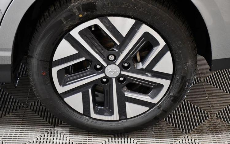 HYUNDAI KONA ELECTRIC 64 KWH EXECUTIVE GRIS GF-209-YE