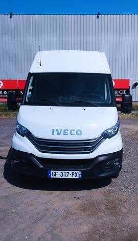 IVECO DAILY 6 FOURGON 35S14 2,3 D 16V 136CV – DIESEL – 77481 KMS – ANNEE 2022 BLANC GF-317-PX