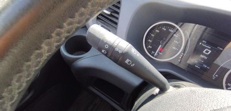 IVECO DAILY 6 FOURGON 35S14 2,3 D 16V 136CV – DIESEL – 77481 KMS – ANNEE 2022 BLANC GF-317-PX