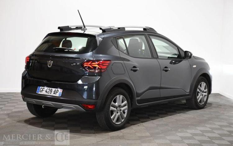 DACIA SANDERO STEPWAY CONFORT TCE 90 GRIS GF-428-AP