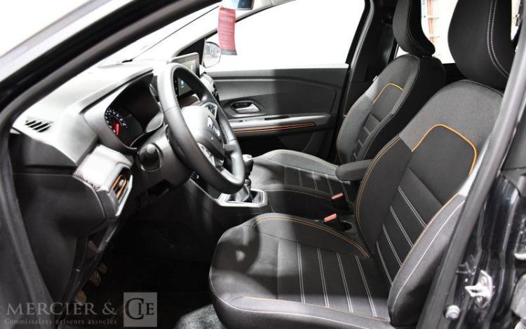DACIA SANDERO STEPWAY CONFORT TCE 90 GRIS GF-428-AP