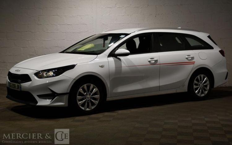 KIA CEED SW 1,6 CRDI 136CH MHEV ISG iBVM6 MOTION BLANC GG-098-JN