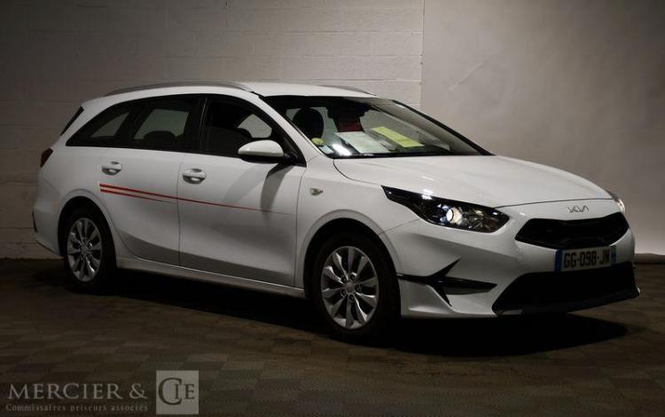 KIA CEED SW 1,6 CRDI 136CH MHEV ISG iBVM6 MOTION BLANC GG-098-JN