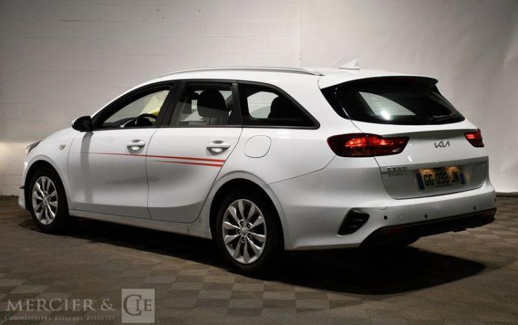 KIA CEED SW 1,6 CRDI 136CH MHEV ISG iBVM6 MOTION BLANC GG-098-JN