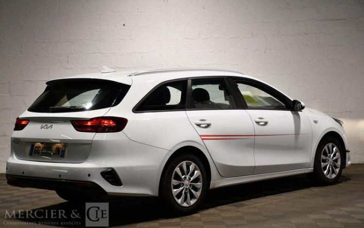 KIA CEED SW 1,6 CRDI 136CH MHEV ISG iBVM6 MOTION BLANC GG-098-JN