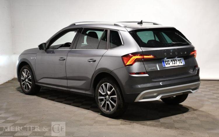SKODA KAMIQ SCOUTLINE 1,0 TSI 110CH BVM6 GRIS GG-137-YG