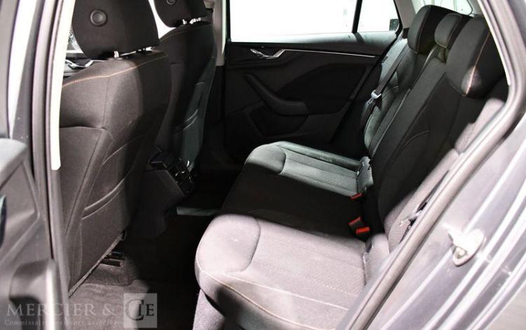 SKODA KAMIQ SCOUTLINE 1,0 TSI 110CH BVM6 GRIS GG-137-YG