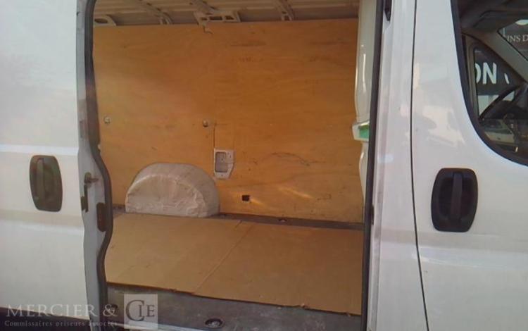 PEUGEOT BOXER FOURGON 330 2.2 BLUEHDI 120 L1H1 ASPHALT BLANC GG-193-VC