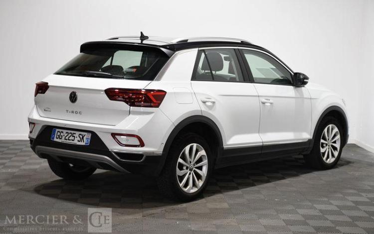 VOLKSWAGEN T-ROC STYLE 1,5 TSI 150 BLANC GG-225-SK