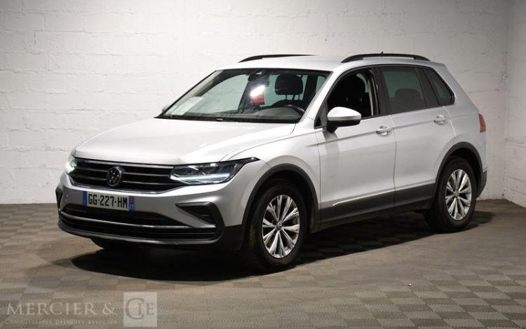 VOLKSWAGEN TIGUAN LIFE 1,5 TSI 150CH GRIS GG-227-HM