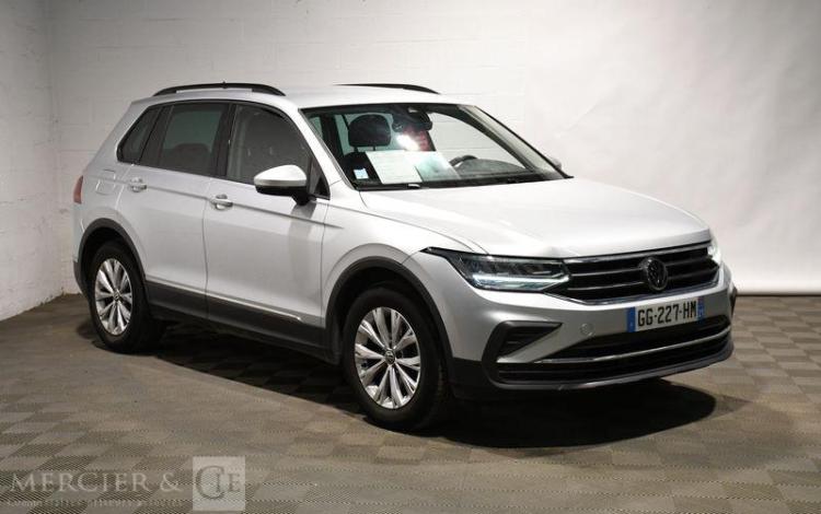 VOLKSWAGEN TIGUAN LIFE 1,5 TSI 150CH GRIS GG-227-HM