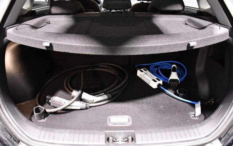 HYUNDAI KONA ELECTRIC 39KWH INTUITIVE + PACK GRIS GG-438-KZ