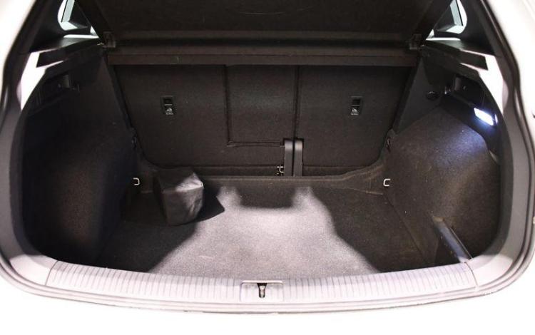 VOLKSWAGEN TIGUAN BLANC GG-614-ZP