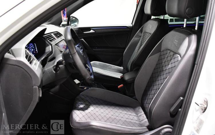 VOLKSWAGEN TIGUAN BLANC GG-614-ZP
