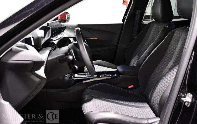 PEUGEOT 2008 ROADTRIP BLUEHDI130 NOIR GG-909-DD