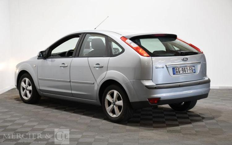 FORD FOCUS 2,0 TDCI 135 CH TITANIUM GRIS GG-961-FA
