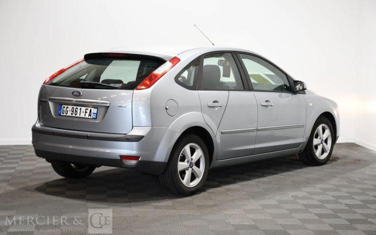 FORD FOCUS 2,0 TDCI 135 CH TITANIUM GRIS GG-961-FA