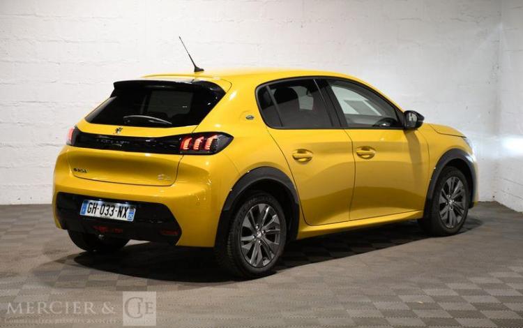 PEUGEOT e-208 ALLURE JAUNE GH-033-NX