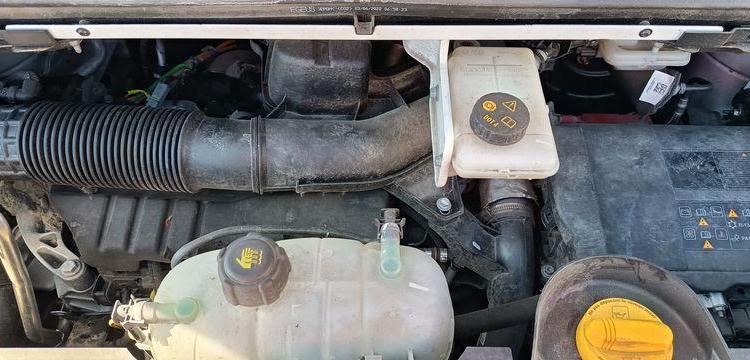 RENAULT TRAFIC 2.0 BLUEDCI 110 28 L1H1 CONFORT BLANC GH-127-RK