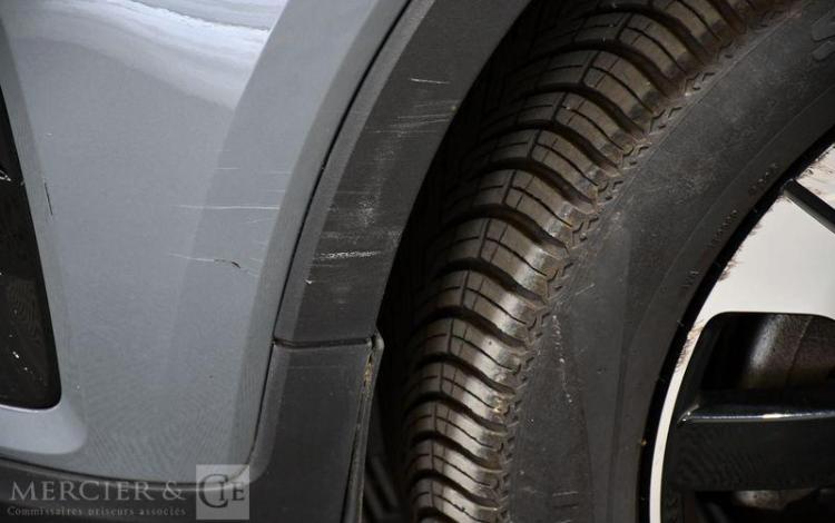 VOLVO XC40 FL T5 ULT 2M GRIS GH-498-KZ