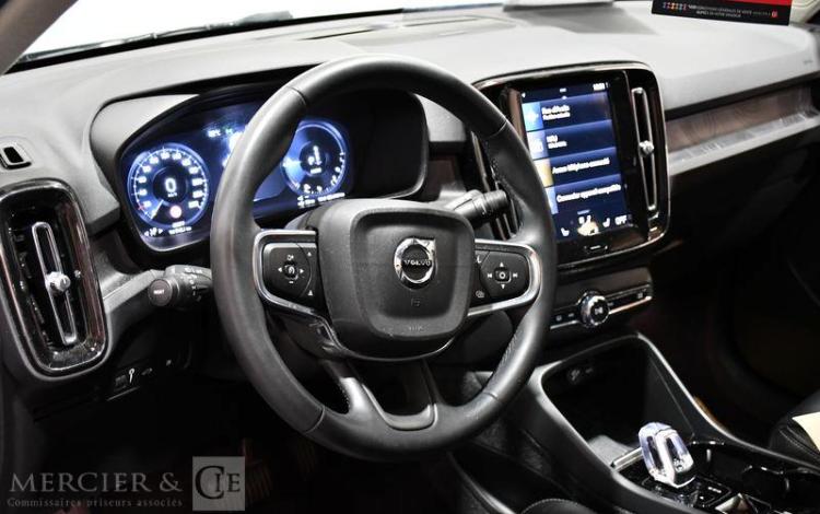 VOLVO XC40 FL T5 ULT 2M GRIS GH-498-KZ