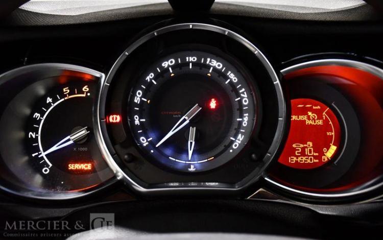 CITROEN DS3 1,6 HDI 90 SO CHIC GRIS GH-566-ZA