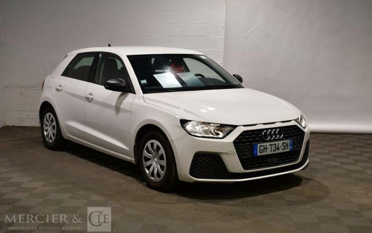 AUDI A1 SPORTBACK 25 TFSI 95 BLANC GH-734-SH