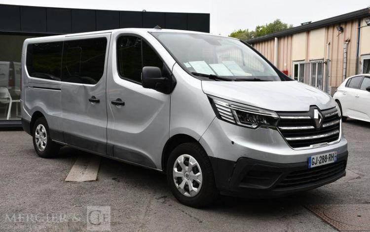 RENAULT TRAFIC ZEN L2 BLUE DCI 150 S&S 8PL GRIS GJ-288-RH