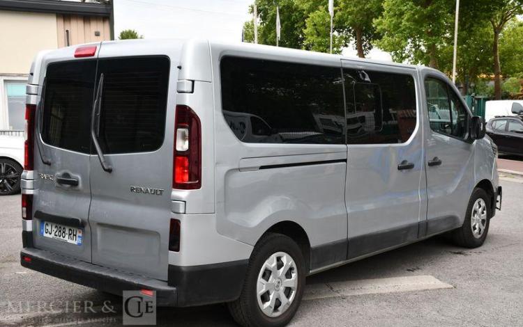 RENAULT TRAFIC ZEN L2 BLUE DCI 150 S&S 8PL GRIS GJ-288-RH