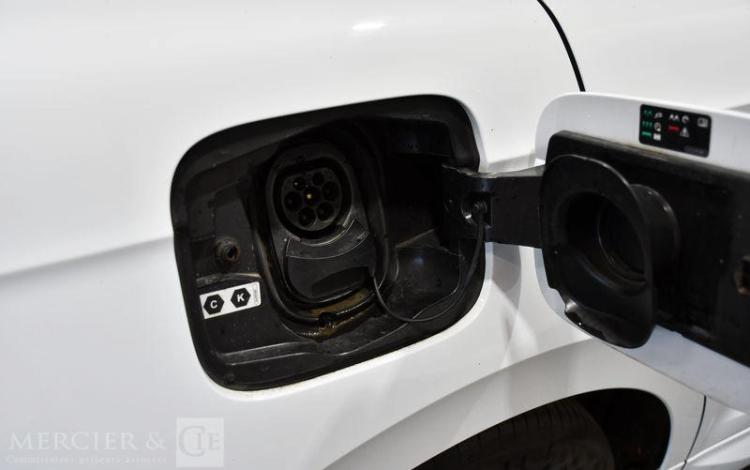 SKODA ENYAQ IV 82KWH BLANC GJ-355-QS