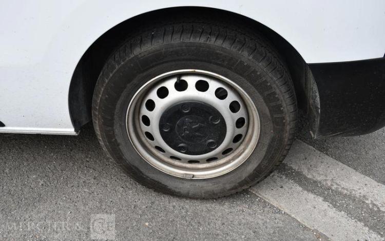 PEUGEOT EXPERT ASPHALT STD 1,5 BLANC GL-265-EH