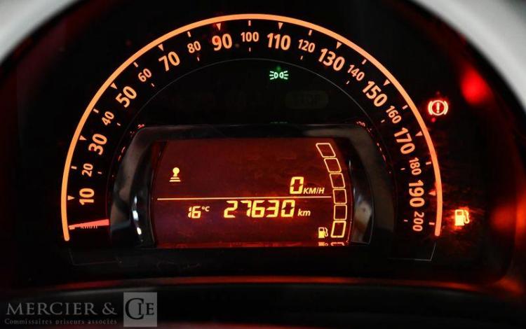 RENAULT TWINGO EQUILIBRE SCE 65 NOIR GL-379-PP