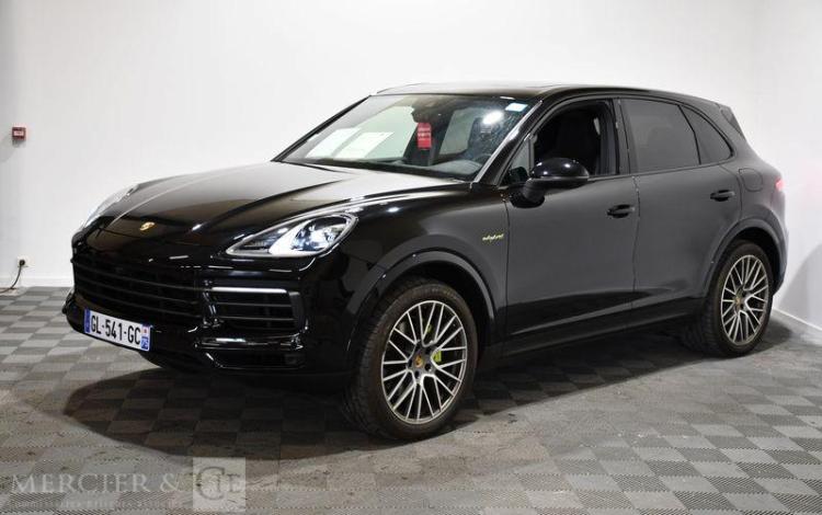 PORSCHE CAYENNE COUPE 3.0 E-HYBRID 462ch PLATINUM EDITION NOIR GL-541-GC