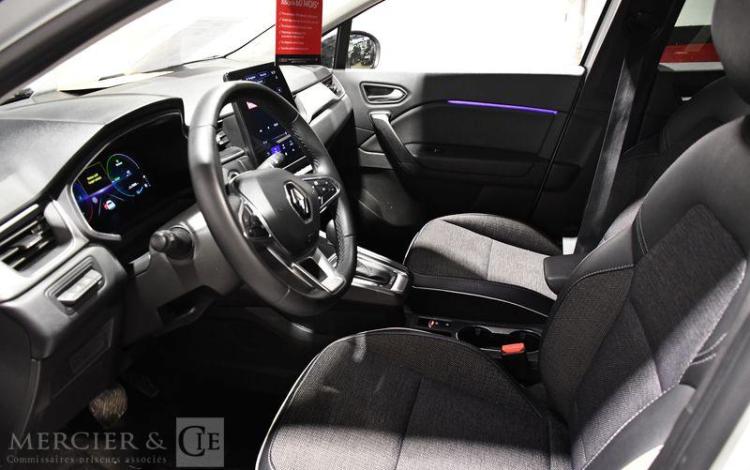 RENAULT CAPTUR 1.6 E-TECH 145H 90 HYBRID 1.2kWh TECHNO FAST TRACK BLANC GM-842-ZK