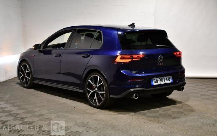 VOLKSWAGEN GOLF VIOLET GN-367-KQ