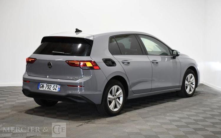 VOLKSWAGEN GOLF VIII 1.5 E-TSI 150 MHEV HYBRID OPF LIFE PLUS DSG GRIS GN-792-SZ