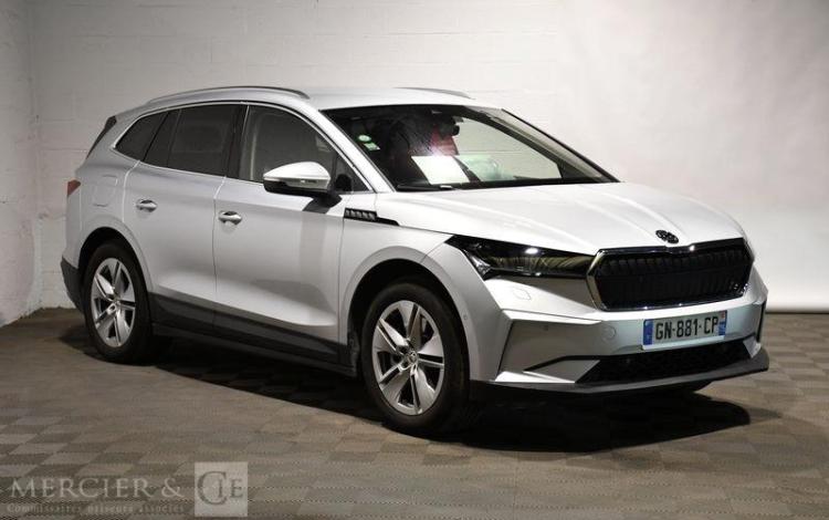 SKODA ENYAQ IV 204ch 82 kWh LOFT GRIS GN-881-CP