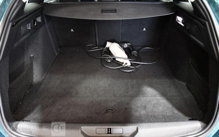 PEUGEOT 308 SW ALLURE PACK HYBRID VERT GP-316-RS