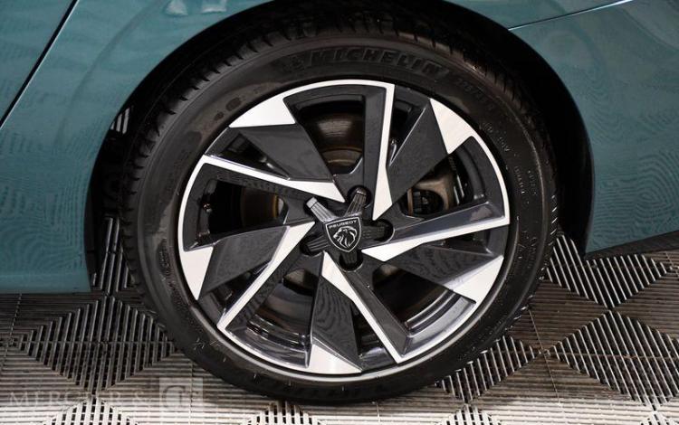 PEUGEOT 308 SW ALLURE PACK HYBRID VERT GP-316-RS