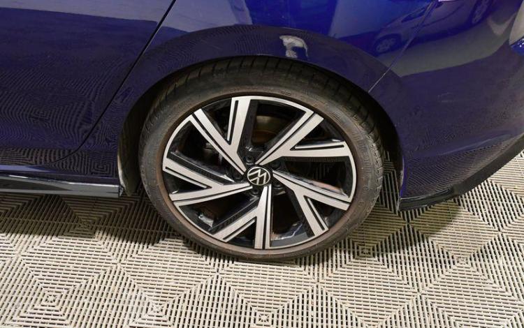 VOLKSWAGEN GOLF HYBRID BLEU GQ-209-SR