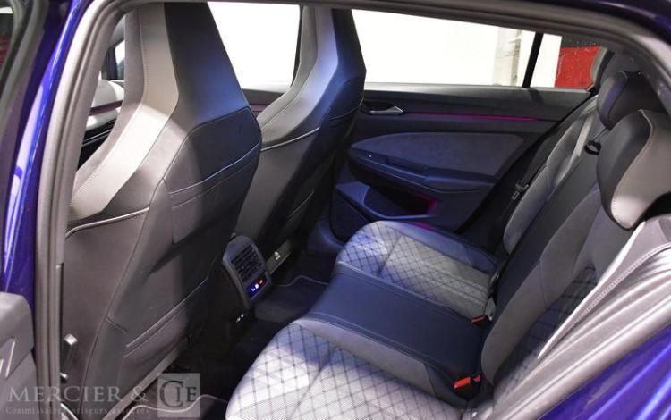 VOLKSWAGEN GOLF HYBRID BLEU GQ-209-SR