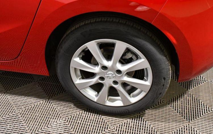 OPEL CORSA EDITION ROUGE GQ-588-WJ